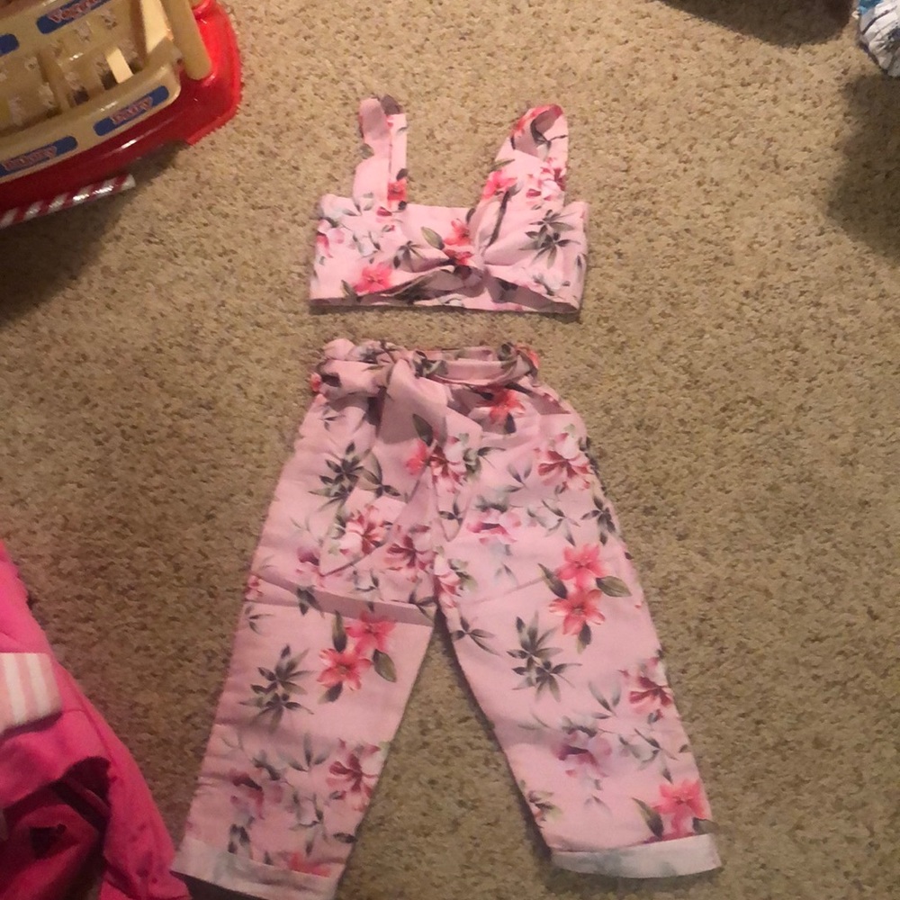 Super cute floral set